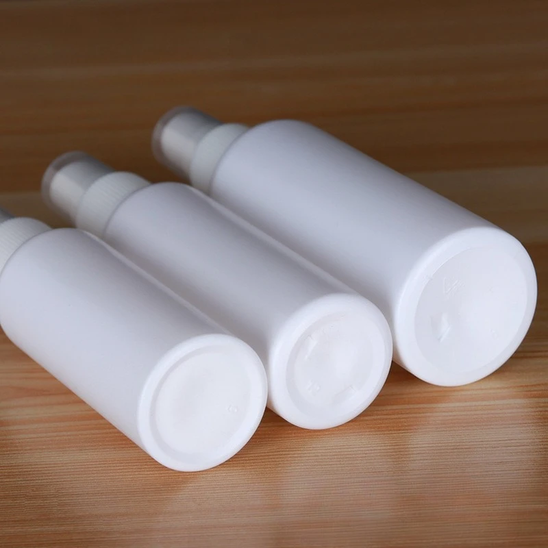 10-100ml HDPE White Refillable Spray Bottle Light-proof Travel Cosmetic Alcohol